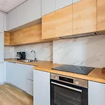 2br Chic&bright With 120sqm. In Campo De Ourique Διαμέρισμα Lisboa