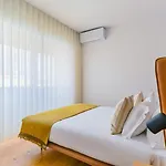 2br Chic&bright With 120sqm. In Campo De Ourique * Lisboa