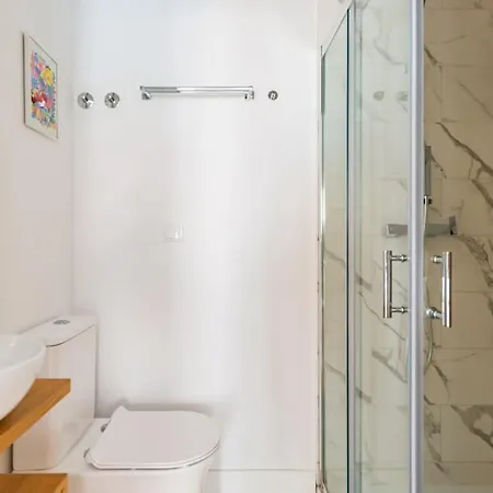 2br Chic&bright With 120sqm. In Campo De Ourique * Lisbona