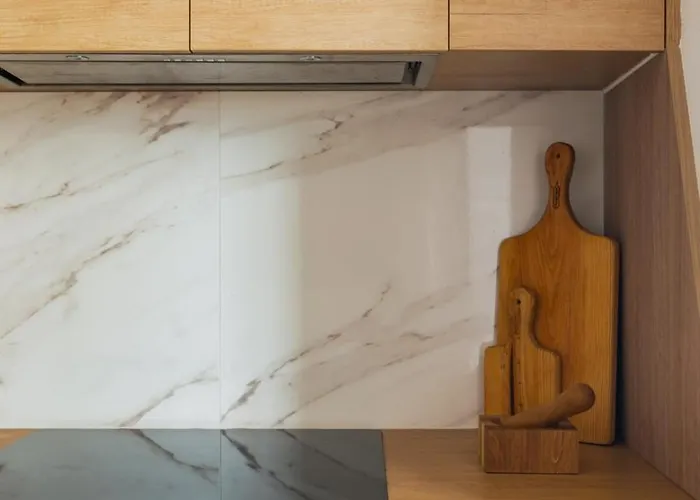 2br Chic&bright With 120sqm. In Campo De Ourique