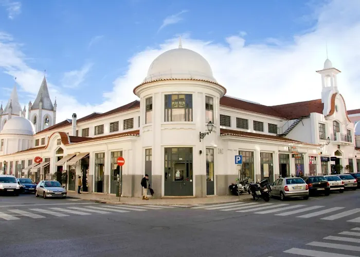 2br Chic&bright With 120sqm. In Campo De Ourique *