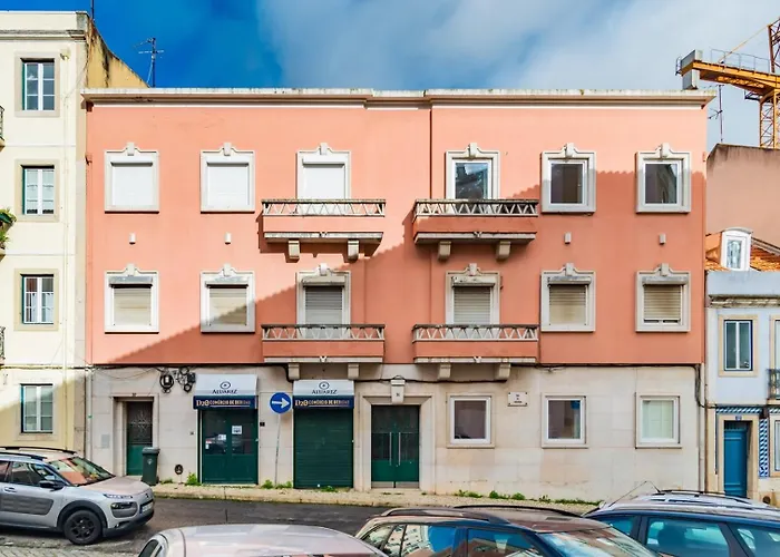 2br Chic&bright With 120sqm. In Campo De Ourique Lisboa