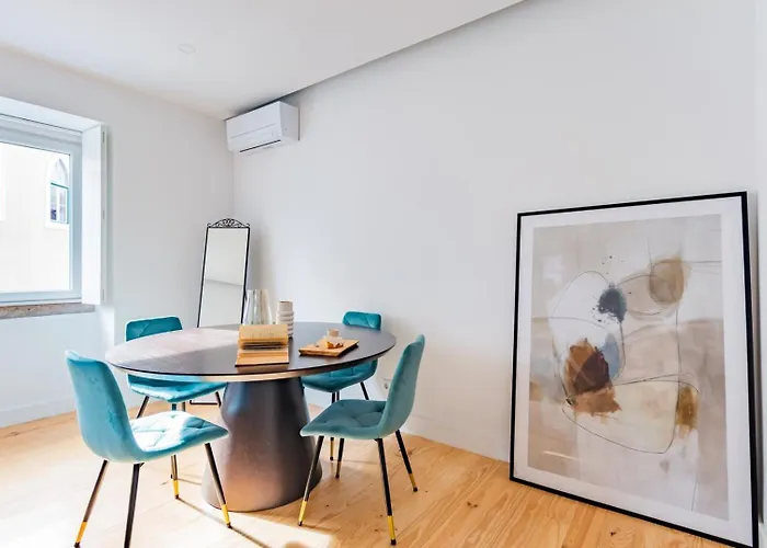 شقة 2br Chic&bright With 120sqm. In Campo De Ourique