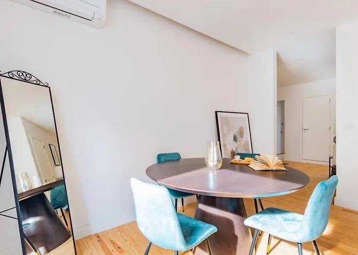 شقة 2br Chic&bright With 120sqm. In Campo De Ourique