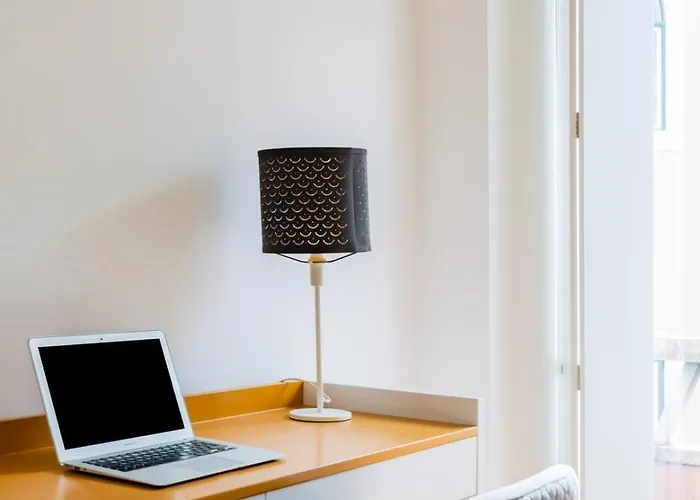 2br Chic&bright With 120sqm. In Campo De Ourique Lisboa