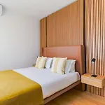 Lägenhet 2br Chic&bright With 120sqm. In Campo De Ourique Lisboa