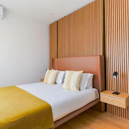 Апартаменты 2br Chic&bright With 120sqm. In Campo De Ourique Лиссабон